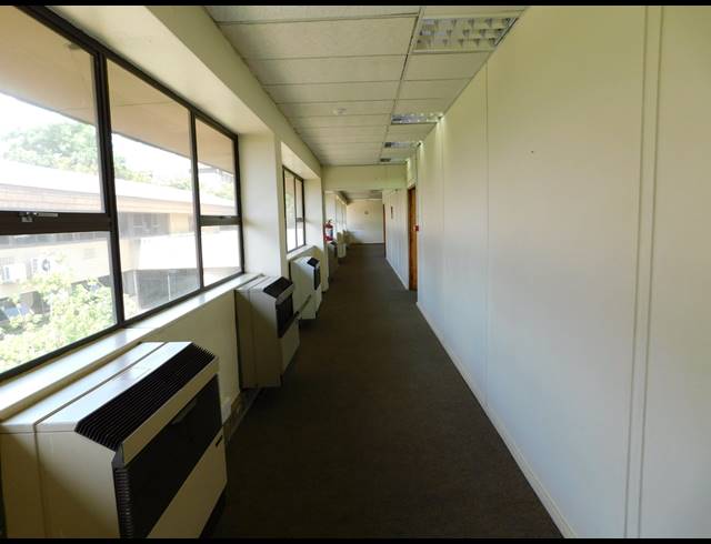 684M² OFFICE TO LET IN FERNDALE